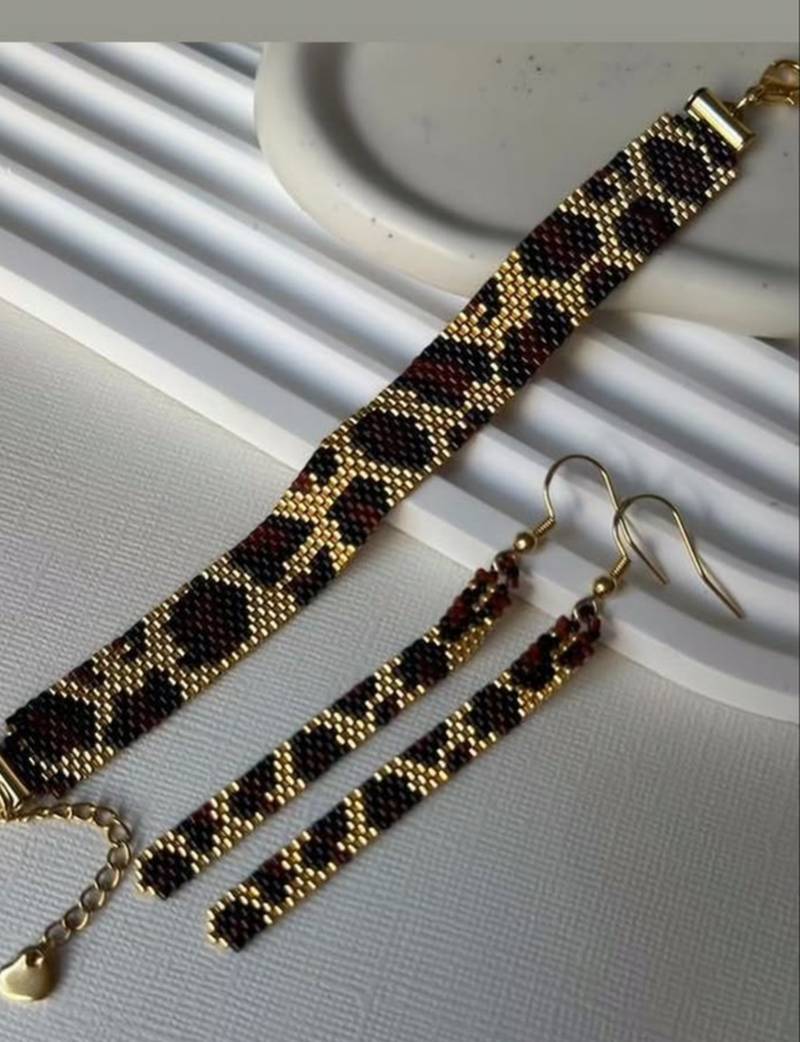 تولید و فروش دستبند مرواریدی