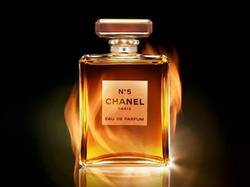 9 عطر زنانه ای که آقایان را جذب میکند