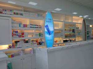طراحی ساخت قفسه کابینت برای داروخانه در رباط کریم تهران
