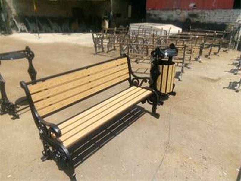نیمکت پارکی چوبی و فلزی