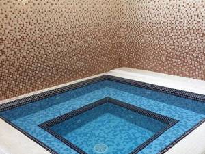اجرای استخر کف متحرک