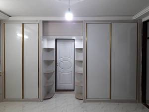 کمد دیواری  با درب ریلی