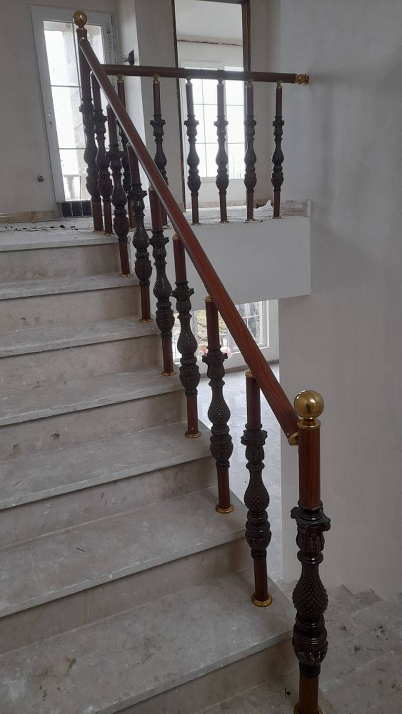نصب نرده پی وی سی درگیلان