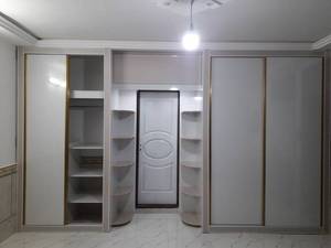 نصب کمد دیواری با درب ریلی