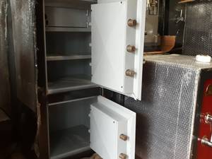 گاوصندوق دو طبقه