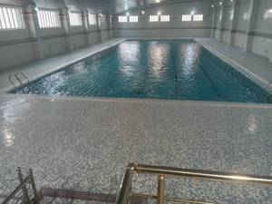مراحل مختلف اجرای سازه بتنی در کاسه استخر
