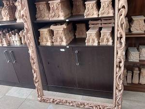 قاب اینه موجود با راش گرجستان
