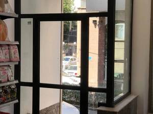 ساخت و نصب درب های لولایی ترمال بریک