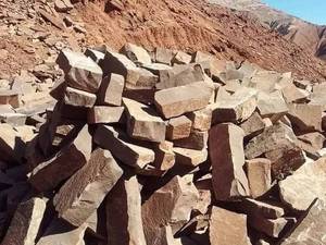 استخراج و عرضه سنگ مالون 