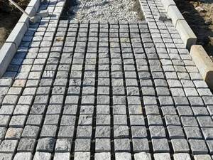 اجرای سنگ کوبیک برای کف 