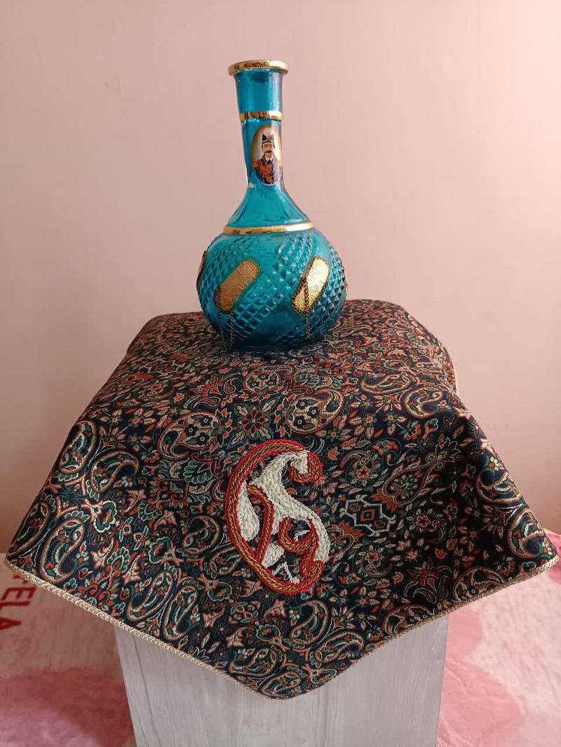 رومیزی با لوگو خودمون