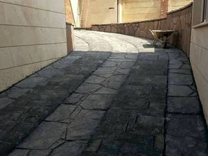 اجرای محوطه سازی با سنگ کوهی 