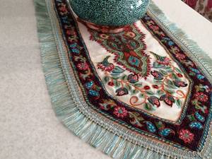 رومیزی پته با دوخت نگینی