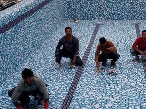 ساخت استخر در قشم توسط ماهان استخر جنوب