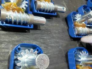 فروش عمده لوازم گلخانه سازی