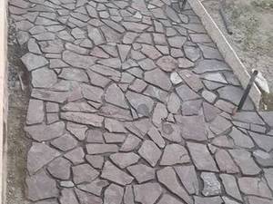 نصب سنگ کف حیاط ويلا سنگ ورقه ای 