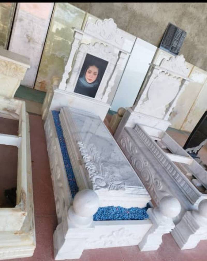 خرید سنگ قبر کردستان