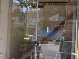 سازنده درب ریلی خارجی برای مراکز تجاری