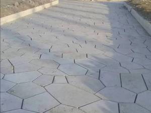 نصب سنگ لاشه  برای محوطه و پیاده راه