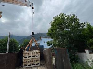 اجاره جرثقیل برای حمل جابجای سنگ