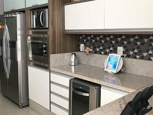طراحی و اجرای نمای بیرونی(چوب.کامپوزیت و...)