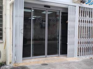 نصب درب شیشه ای برای تامین اجتماعی