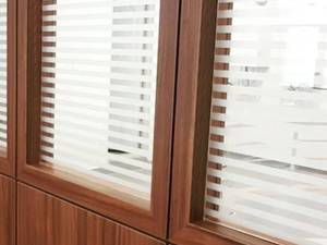 یه کار سنگین اجاره شده دیوار سازی پارتیشن و میز مدیریت