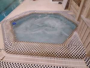 ساخت استخر در اصفهان