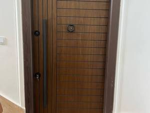 نمایندگی فروش آلتین درب ماد در جم 