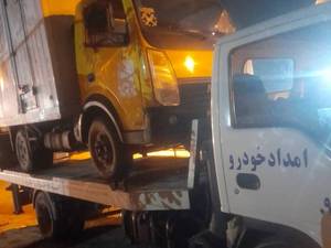 خودرو بر در فیروزکوه