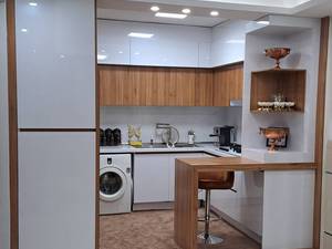 هزینه نصب کابینت پلی گلاس در زنجان