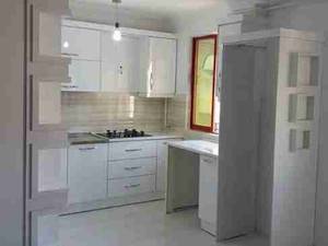 کابینت هایگلاس سفید