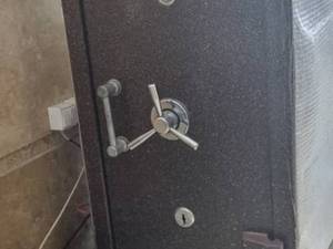 جابجای گاوصندوق دربابل مازندران 