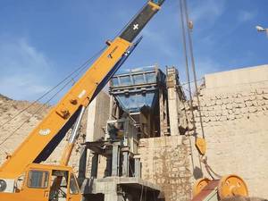 اجاره جرثقیل برای نصب و حمل اجسام سنگین در نمک آبرود
