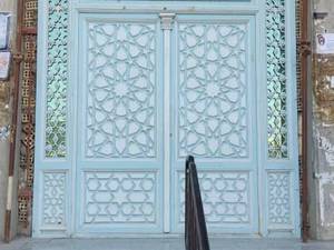 درب چوبی گل برجسته مسجدی