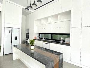 هزینه نصب کابینت هایگلاس در مازندران