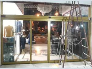 اجرای اپراتور شیشه ای در تالش