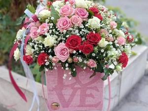 باکس گل رز و ژیپسوفیلا