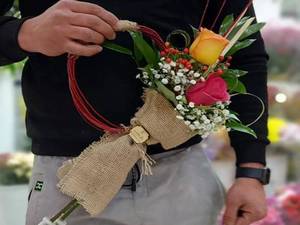 سفارش دسته گل شیک در بیرجند