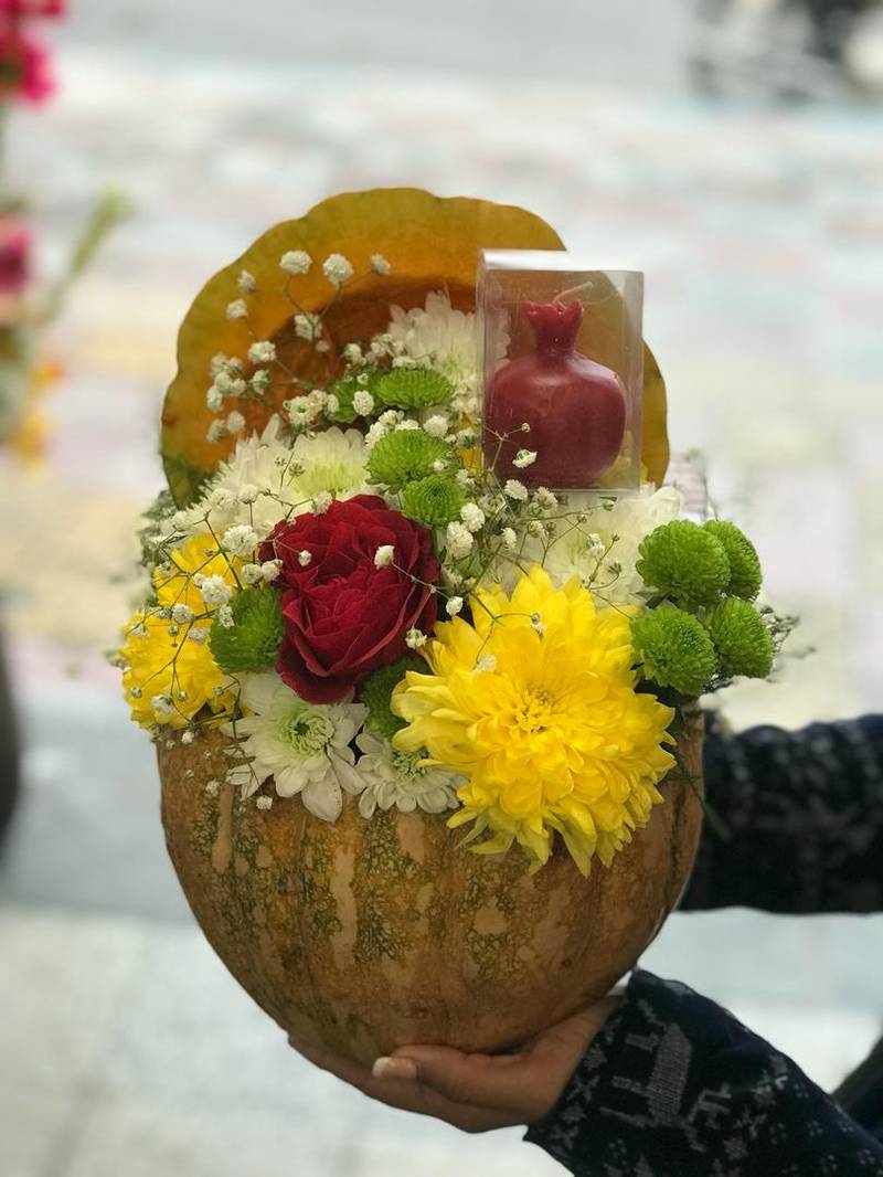 طراحی باکس گل شب یلدا گچساران