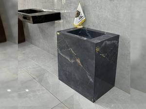 باکس ایستاده