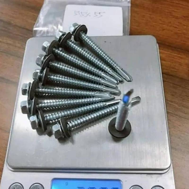 فروش پیچ شیروانی