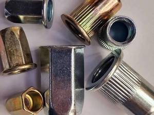 مهره پرچی برای اتصال قطعات مختلف