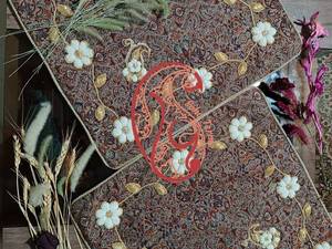 رومیزی عسلی  ترمه