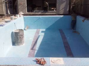 نحوه برآورد هزینه نصب کاشی استخری
