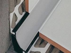 نوار کنج داخل کاشی و سرامیک آلومینیومی 