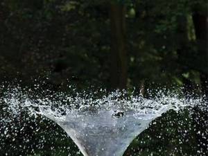 فواره آب نما مدل پنجه ای در قزوین