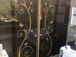 درب شیشه ای سرویس بهداشتی