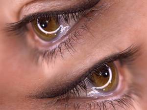 تاتو بن مژه و سایه طبیعی در پاکدشت 