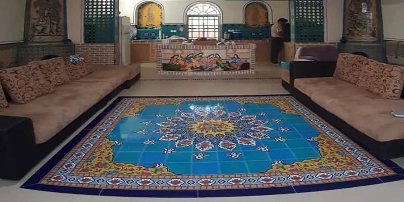 نقوش و رنگها در کاشیهای سنتی